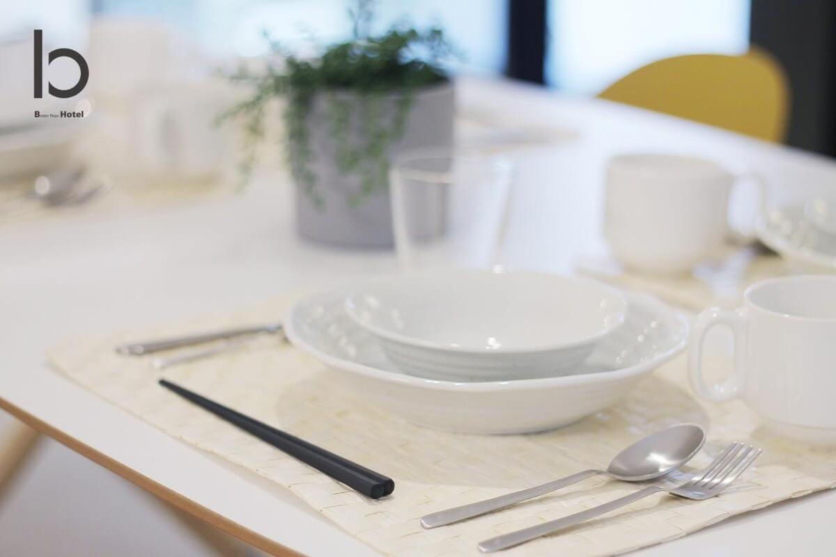 Bhotel Heiwaodori 302 - Huge Apt In Famous Hiroshima Dori For 6P Buitenkant foto